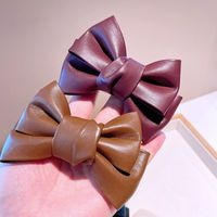 New Style Autumn And Winter French Retro Pu Leather Bow Hairpin Hairpin Temperament Hair Accessories Bangs Clip Hair Accessories main image 6