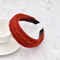 Autumn/winter Ins Fabric Woolen Knitted Headband Korea Simple Striped Wide-brimmed Headband Yoga Pressure Hair Head Buckle Hair Accessories sku image 3