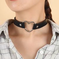 Punk Street Style Fashion Female Exaggerated Sexy Leather Necklace Simple Big Peach Heart Neck Chain Neckband main image 6