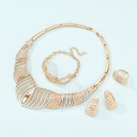 Neue Mode Einfache Legierung Erste Halskette Und Ohrringe Vierteiliges Brauthochzeitsschmuckset main image 3