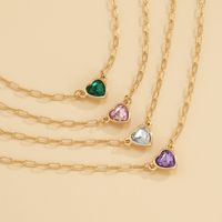Retro Simple Heart-shaped Glass Rhinestone Single Layer Clavicle Chain Alloy Geometric Hollow Metal Chain Necklace main image 4