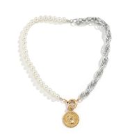 Grenzüberschreitender Schmuck Kreative Spleißen Nachahmung Perlen Twist Kette Halskette Geometrisches Einfaches Porträt Metallanhänger main image 6