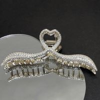 Korean Back Of The Head Shark Clip The Face Wash Hair Pearl-studded Love Hair Clip sku image 2