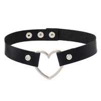 Punk Street Style Fashion Female Exaggerated Sexy Leather Necklace Simple Big Peach Heart Neck Chain Neckband sku image 1