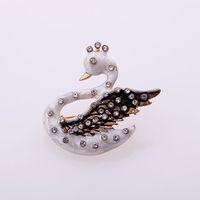 Creative Personality Little Swan Brooch Design Sense Net Red With The Same Chest Pin Wholesale sku image 1