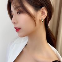 South Korea 925 Silver Needle Emerald Zircon Design Sense Temperament Earrings C-shaped Earrings main image 5