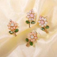 Fashion Imitation Crystal Small Fresh Flower Earrings main image 5