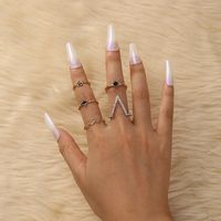 Cross-border New Ring 5-piece Set Fashion V-shaped Diamond Ring Ring Personalized Black Gem Ring main image 1