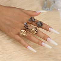 Cross-border Ring Set Fashion Colorful Gray Pearl Hollow Carved Leaves Tortoise Ring 5-piece Set main image 1