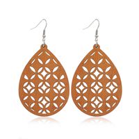 New Wooden Earrings Fashion Exaggerated Personality Hollow Geometric Coffee Color Wood Earrings Wholesale main image 5