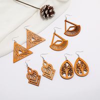 New Wooden Earrings Fashion Exaggerated Personality Hollow Geometric Coffee Color Wood Earrings Wholesale main image 3