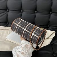 Plaid Fold Drawstring Nylon Cloth Messenger Bag main image 1