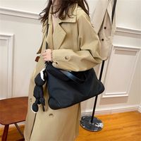 Simple Solid Color Large Capacity One-shoulder Messenger Tote Bag Wholesale Nihaojewelry main image 3