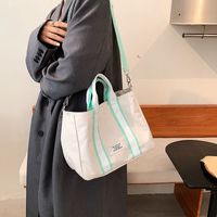 Fashion Large Capacity Wide Shoulder Strap Hit Color Portable Tote Bag Wholesale Nihaojewelry main image 5