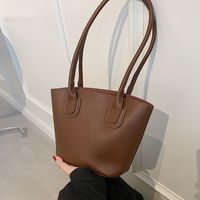 Retro Shoulder Solid Color Bucket Bag Wholesale Nihaojewelry main image 5