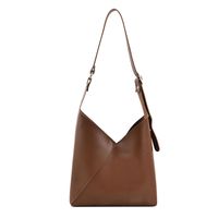 Fashion Retro Solid Color Large-capacity Messenger One-shoulder Bucket Bag Wholesale Nihaojewelry main image 3