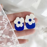 Blue White Small Flower Stud Earrings Wholesale Nihaojewelry main image 3