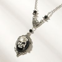 New Halloween Animal Witch Spider Skull Pendent Necklace Wholesale Nihaojewelry sku image 2