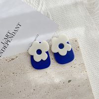 Blue White Small Flower Stud Earrings Wholesale Nihaojewelry sku image 1