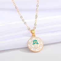 Fashion Round Dripping Oil Palm Diamond Necklace Alloy Wholesale Nihaojewelry sku image 1