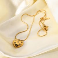 Fashion Stainless Steel Heart-shaped 18k Gold-plated Zircon Inlaid Necklace Wholesale Nihaojewelry main image 3