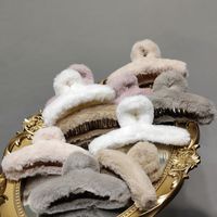 Korean Style Plush Solid Color Large Catch Clip Wholesale Nihaojewelry main image 1