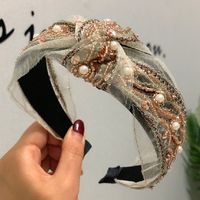 Korean Fashion Small Fragrance Style High-end Boutique Hair Accessories Ethnic Style Hand-sewn Rice Bead Crystal Headband Hairpin Wholesale Nihaojewelry sku image 3