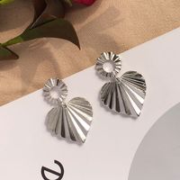 New Punk Style Metal Peach Heart-shaped Earrings sku image 2