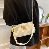 Simple Round Buckle Folds One-shoulder Messenger Bag Wholesale Nihaojewelry main image 5