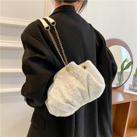 Simple Fashion Folds Underarm Messenger Cloud Shape Bag Wholesale Nihaojewelry main image 5