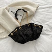Simple Fashion Folds Underarm Messenger Cloud Shape Bag Wholesale Nihaojewelry sku image 2
