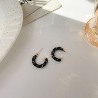 Simple C-shape Twist Hoop Earrings Wholesale Nihaojewelry sku image 2