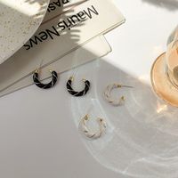 Simple C-shape Twist Hoop Earrings Wholesale Nihaojewelry main image 5