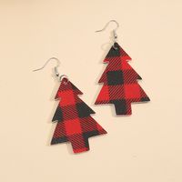 European And American New Christmas Double-sided Christmas Tree Red Plaid Leather Earrings Personalized Holiday Earrings Wholesale main image 4