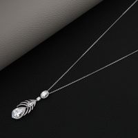Classic Fashion Hollow Leaf Inlaid Zircon Copper Sweater Chain main image 3