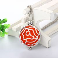 Fashion Hollow Striped Pendant Personality Necklace Pendant main image 4