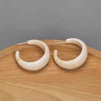 New Acrylic Retro Geometric C-shaped Earrings Fashion Simple Earrings sku image 1