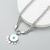 Collier En Acier Au Titane Avec Coquille D&#39;oeil Du Diable Et Design De Niche De Cercle De Mode sku image 1