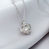 Einfache Hohle Retro Lange Perlenkette Exquisite Anhängerkette sku image 1