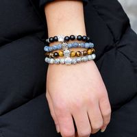 Koreanische Neue Art Und Weise Perlenbesetzte Herren- Und Damenarmbänder 8mm Steinschmuck Großhandel main image 4