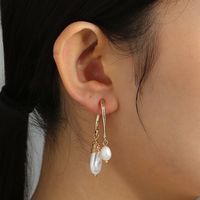 Fashion Geometric Retro Earrings Metal Baroque Pearl Earrings main image 5