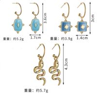 Fashion Retro Snake Earrings Women's Simple Star Titanium Steel Earrings main image 3