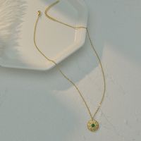 Popular Round Inlaid Malachite Necklace Palace Retro Collarbone Chain main image 5