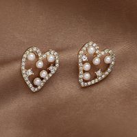Fashion Heart-shape Rhinestone Pearl Alloy Earrings Wholesale sku image 1