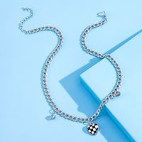 Simple Geometric Black And White Checkerboard Heart Alloy Necklace main image 4