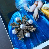 Fashion Baroque Pearl Brooch Geometric Flower Enamel Gemstone Diamond Crystal Brooch main image 5