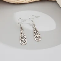 Leaf Butterfly Creative Personality Fashion Hollow Metal Leaf Earrings sku image 1