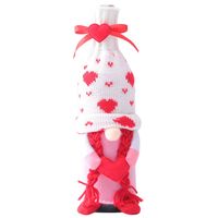 Valentinstag Dekorative Rotweinabdeckung Gesichtslose Puppe Herz Weinflaschenabdeckung main image 7
