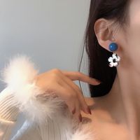 Korean Retro Painted Flower Earrings Fashion Resin Earrings Wholesale main image 5