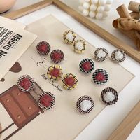 Korean Style Cloth Bag Buckle Earrings Houndstooth Acrylic Flower Earrings Round Earrings main image 5